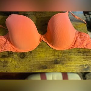 Victoria Secret salmon bra